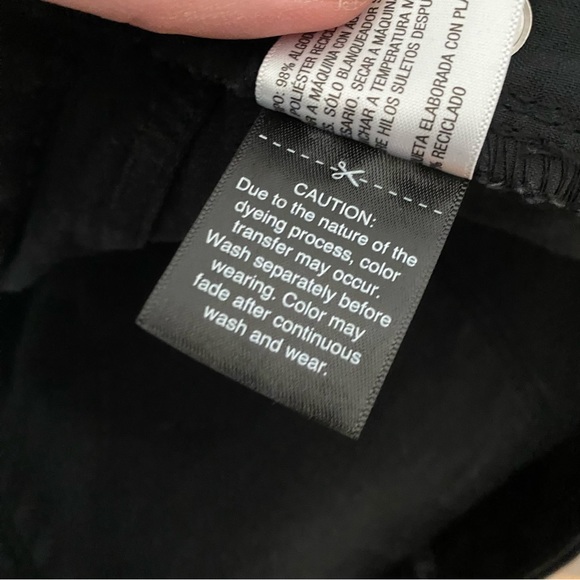 Universal Thread High Rise Shortie Shorts - Picture 8 of 9